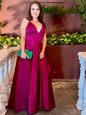 Vestido morado con tiras