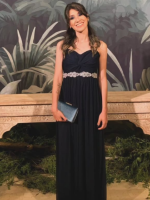 Vestido negro con tiras