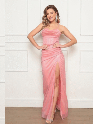 Vestido rosa vieja al cuerpo