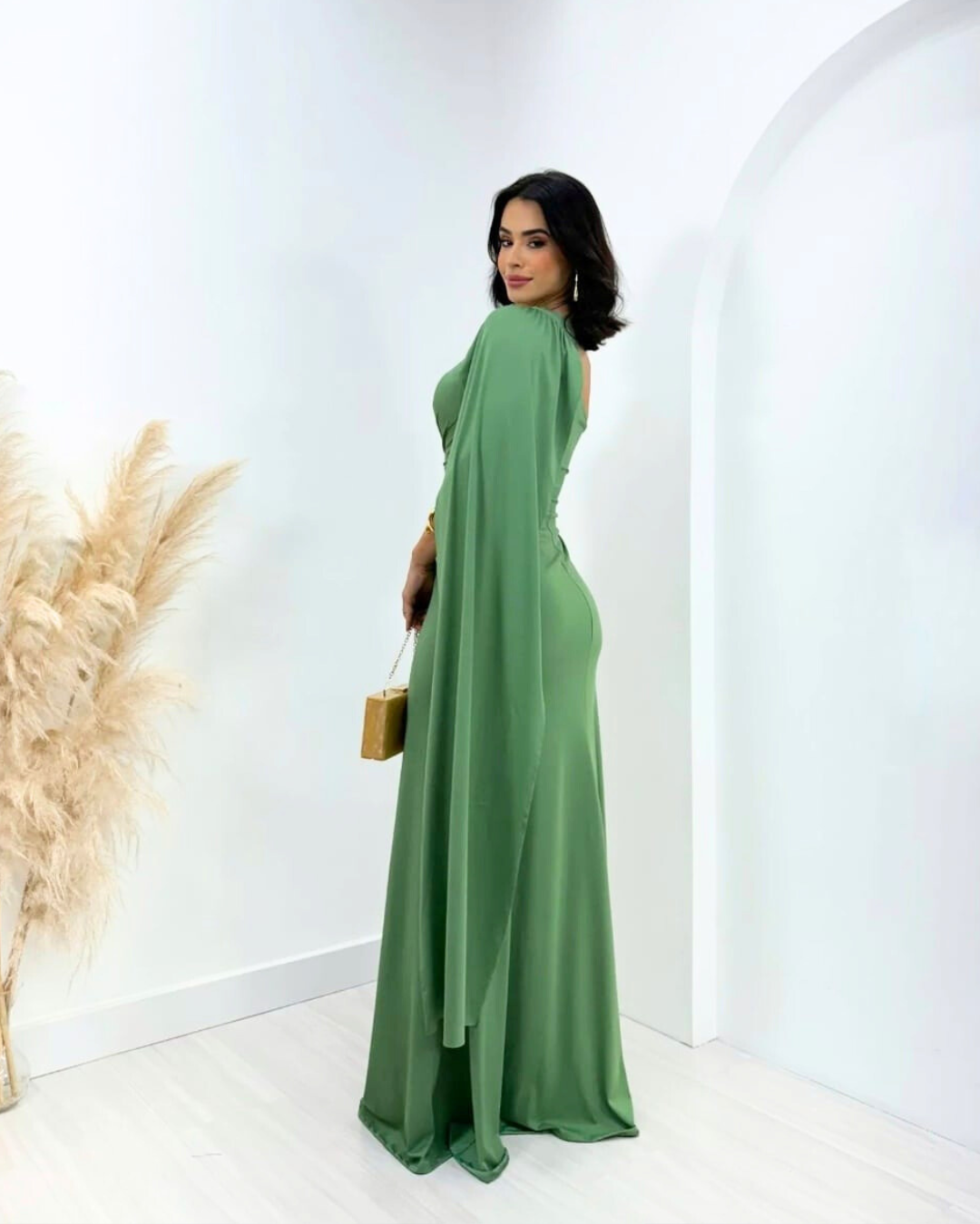 Verde oliva con capa. Liz - Imagen 2